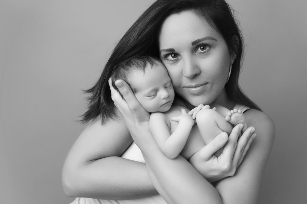 baby photos with mom - sally salerno photography 01